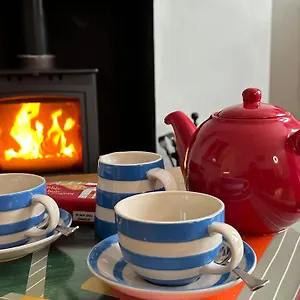 Artists' Holiday home
