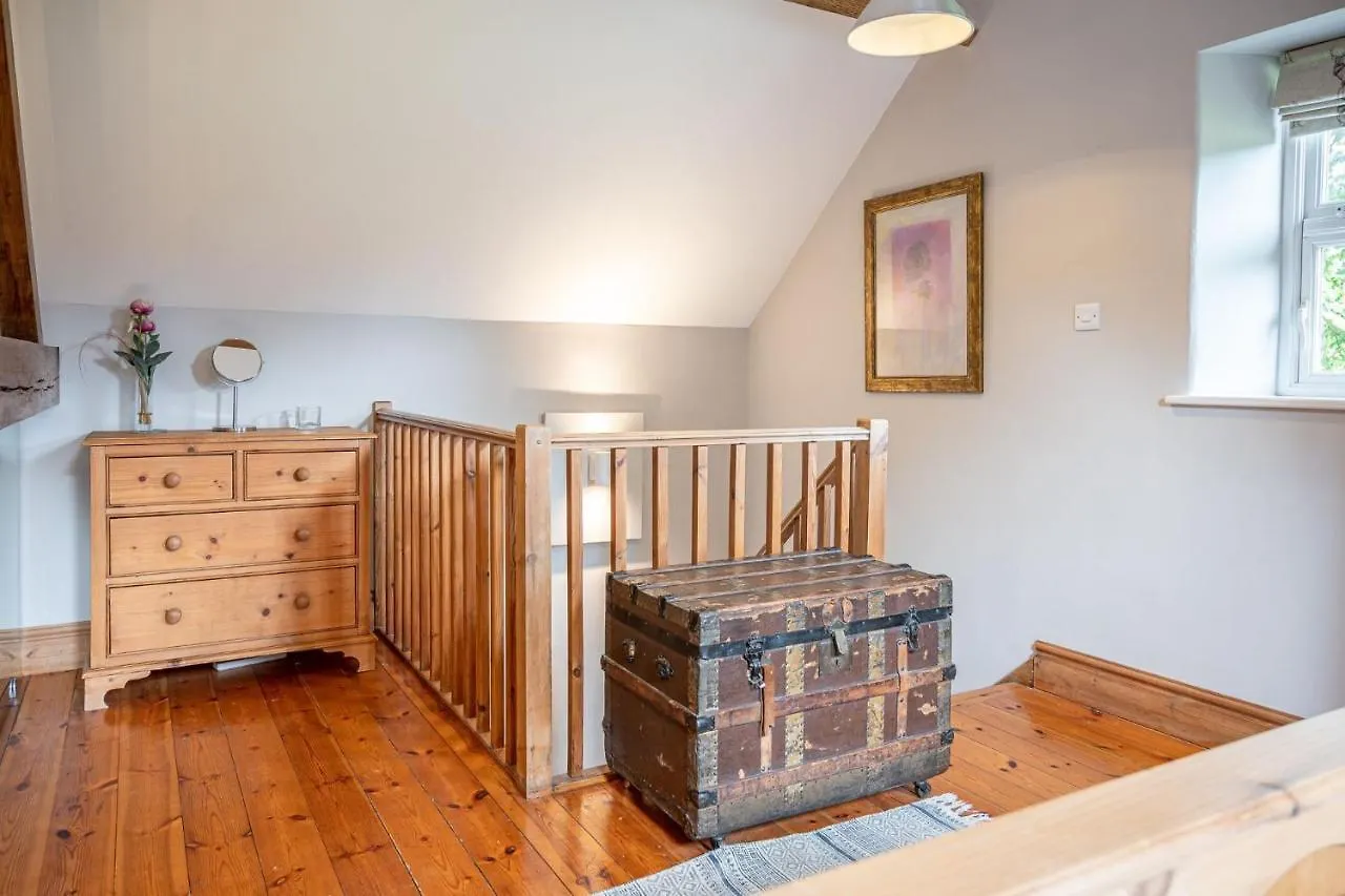 Waterside Cottage Harrogate